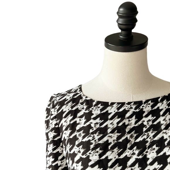 Hobbs Floretta Houndstooth Check Blouse | US 6 - Picture 3 of 10